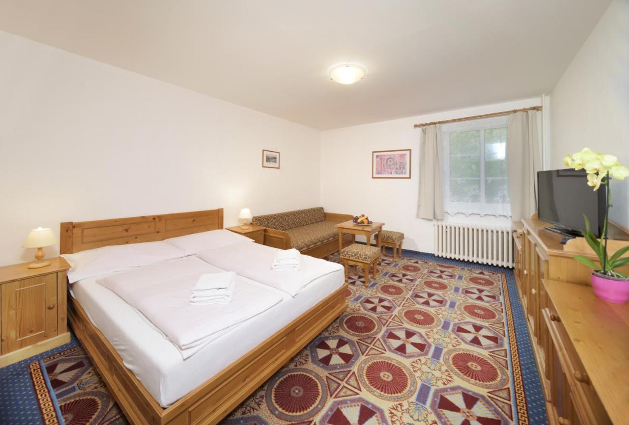 Hotel Tri Ruze Spindleruv Mlyn Exterior foto