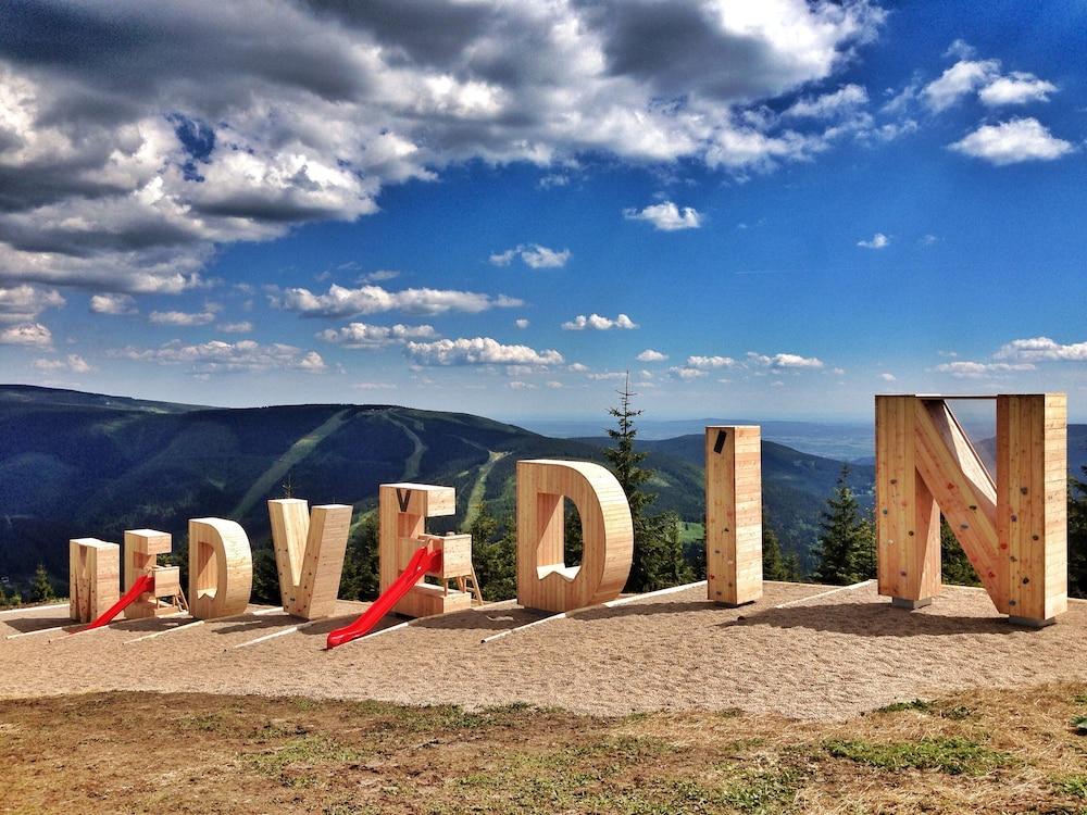 Hotel Tri Ruze Spindleruv Mlyn Exterior foto