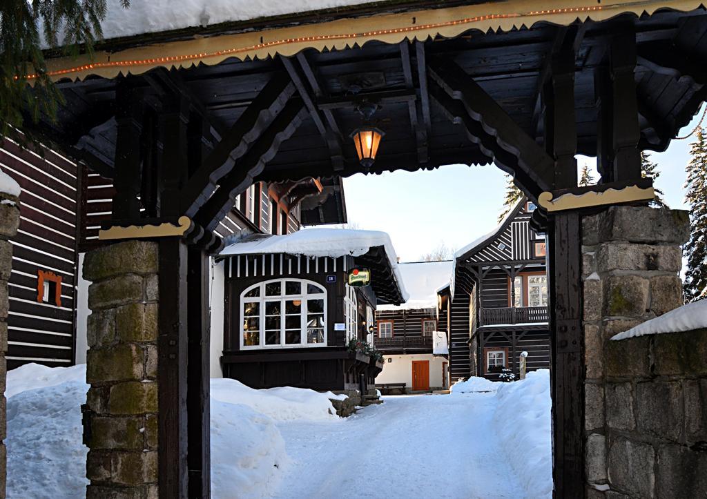 Hotel Tri Ruze Spindleruv Mlyn Exterior foto