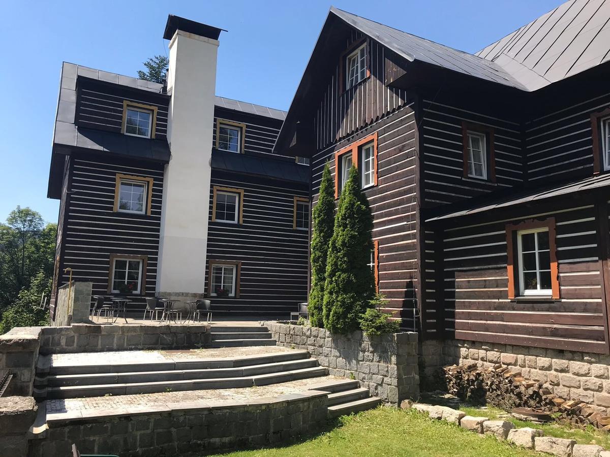 Hotel Tri Ruze Spindleruv Mlyn Exterior foto